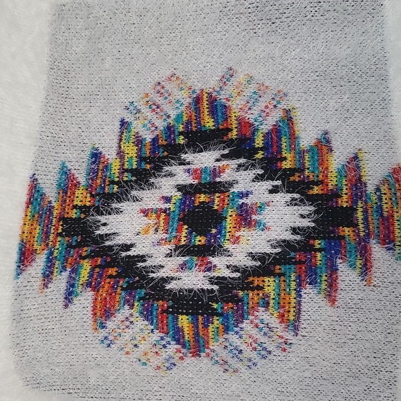 Aztec sweater - Picture 7 of 7